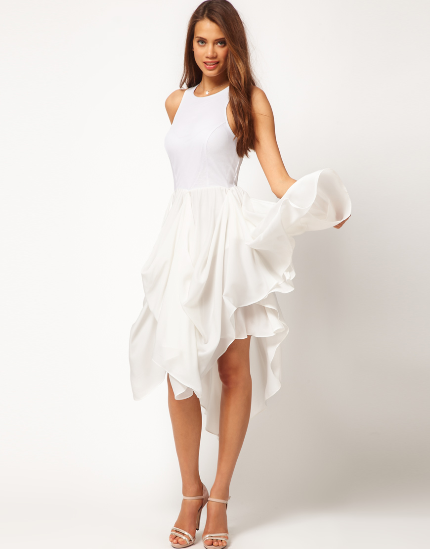 Современные белые платья